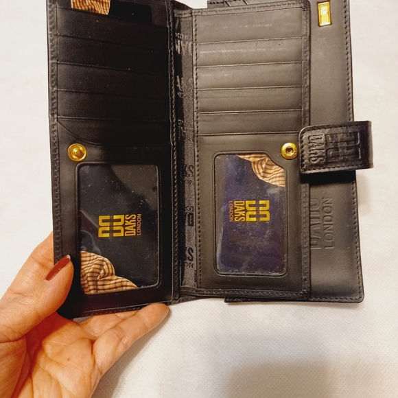 Daks London Wallet - Picture 3 of 5